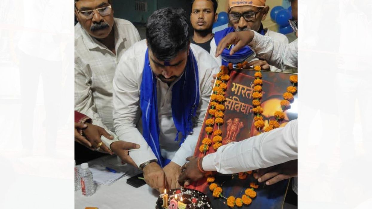 विकास सिंह- भभुआ विधानसभा क्षेत्र के विभिन्न गांवों में बाबा साहेब अंबेडकर जयंती कार्यक्रमों में हुए शामिल