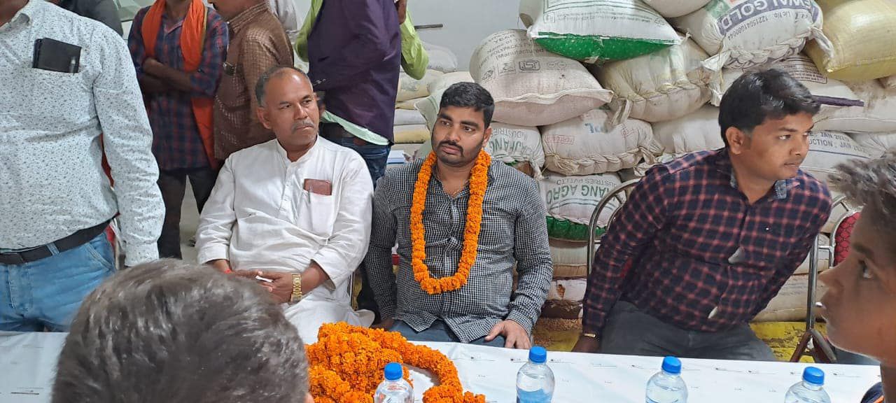 स्वरोजगार की ओर कदम बढ़ाएं युवा, उद्योग जगत में आए आगे - विकास सिंह