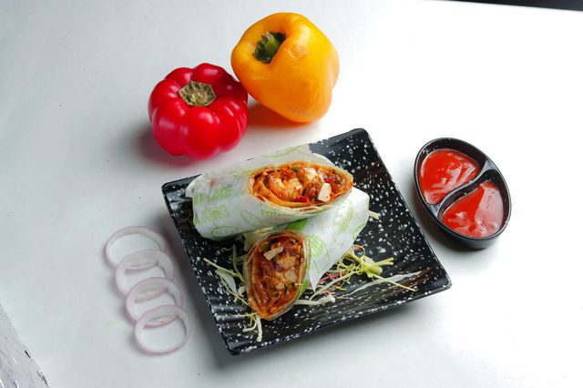 Chilli paneer roll