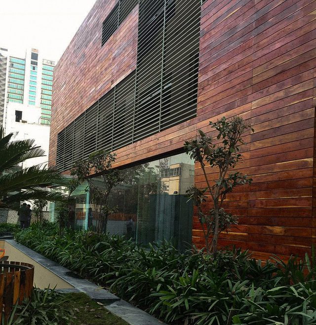 Timber-clad showroom, Noida